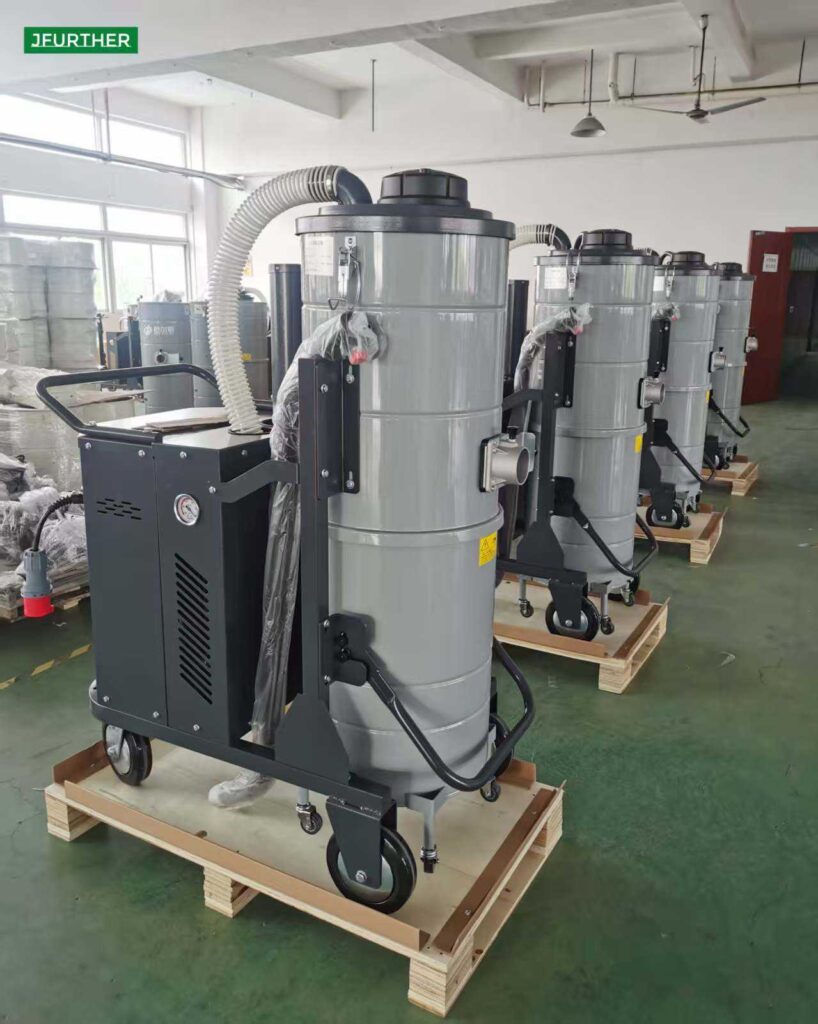 best industrial vacuum cleaner