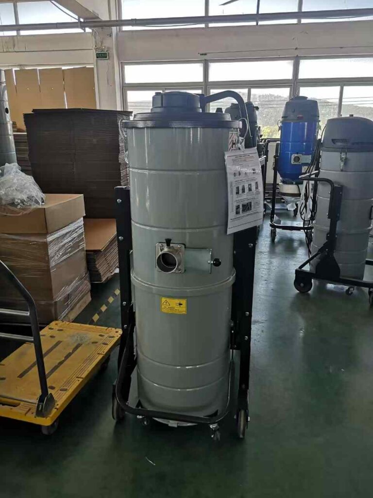 global industrial vacuum cleaner